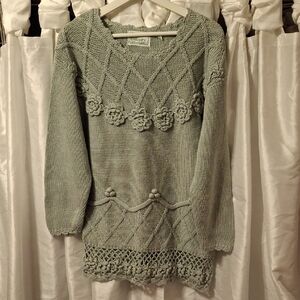 Colleen's Collectabls Elegant Knit Women's Sweater - Soft Green Small
